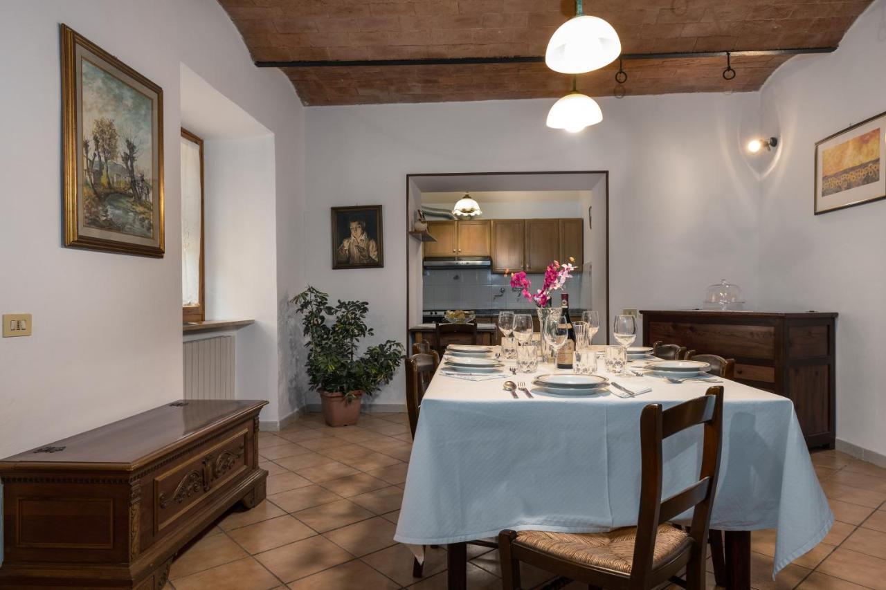 Enchanting Flat With Patio In Abbadia A Isola Монтериджиони Экстерьер фото