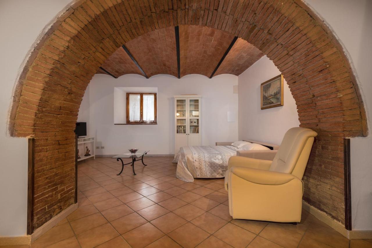 Enchanting Flat With Patio In Abbadia A Isola Монтериджиони Экстерьер фото
